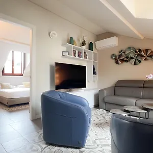 Apartment Comecasa 10 Minutes Walk From Duomo 2 Bedroom, Milan