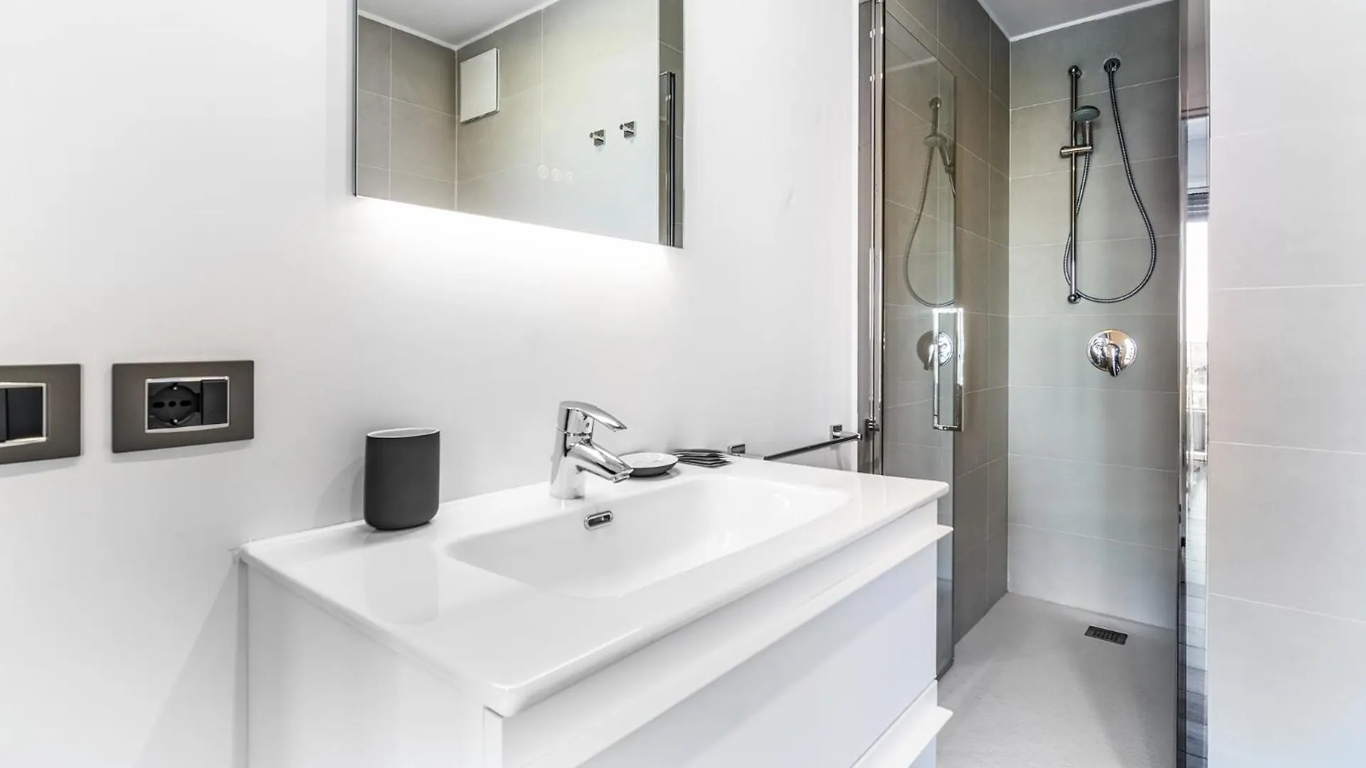 Penthouse Terrace Piranesi 4Pax Wifi Apartment Milan Italy